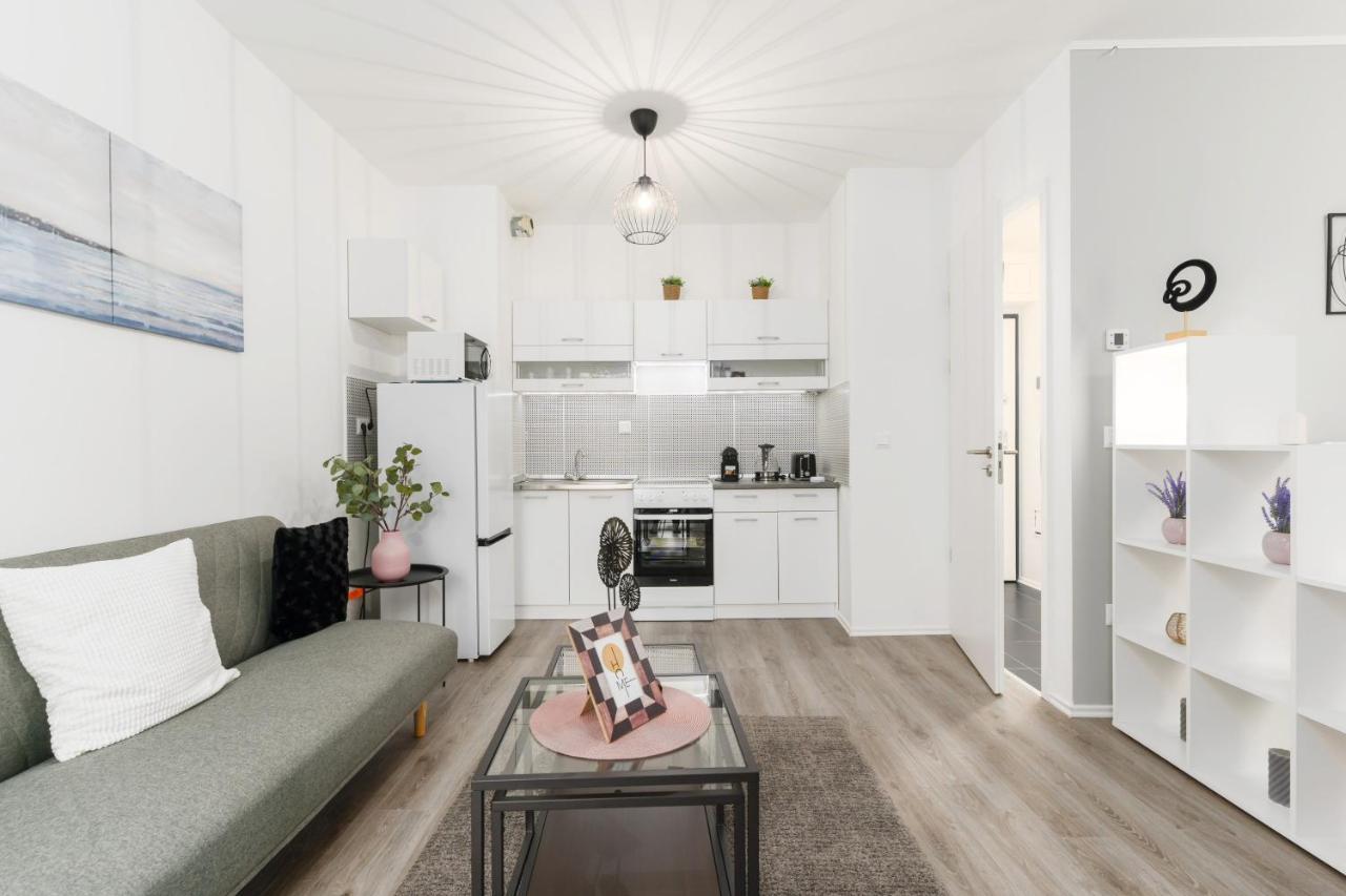 Sweet & Spicy - Brand New Apartment With Balcony บูดาเปสต์ ภายนอก รูปภาพ